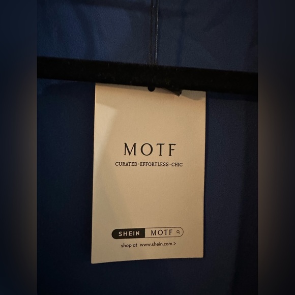 NWT MOTF PREMIUM PLUS DRAPED WRAP TOP Size 12 or 0X - Picture 4 of 6